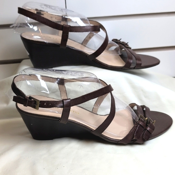 Franco Sarto Kindsey Buckle Detail/Wedge Heel Leather Sandal Size 10 NWOB - Picture 2 of 8